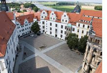 Explore the town center of Torgaue